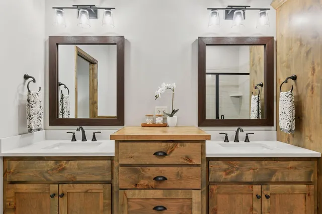 $798,950 | 1843 Campfire Drive East, Waconia, MN 55387