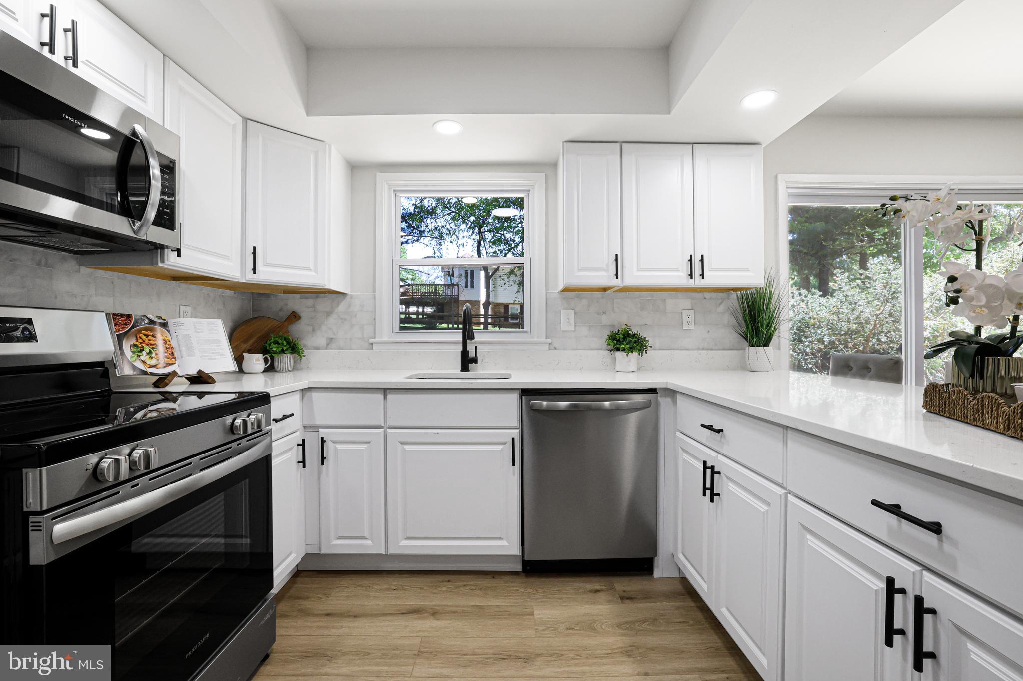 9933 Dellcastle Road Gaithersburg, MD 20886 - Photo 7 of 77 Gallery Image 7