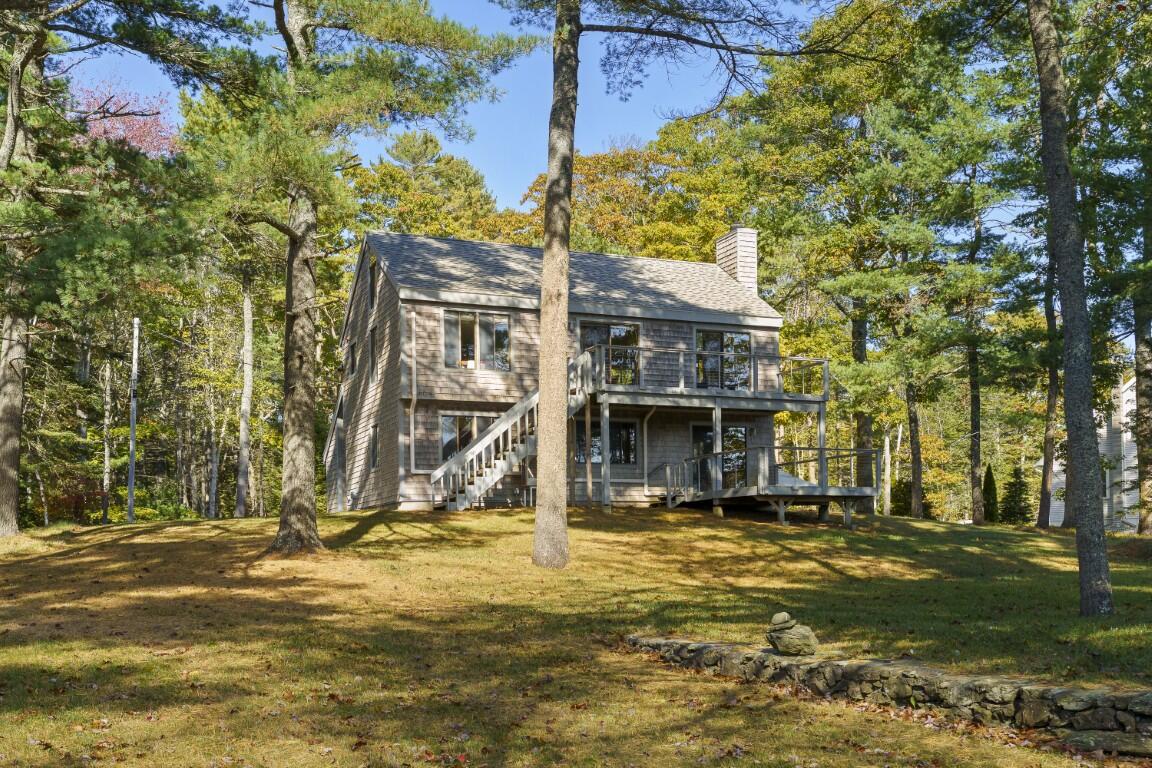 9 Hillside Road Boothbay Harbor, ME 04538 - Photo 2 of 4 2.