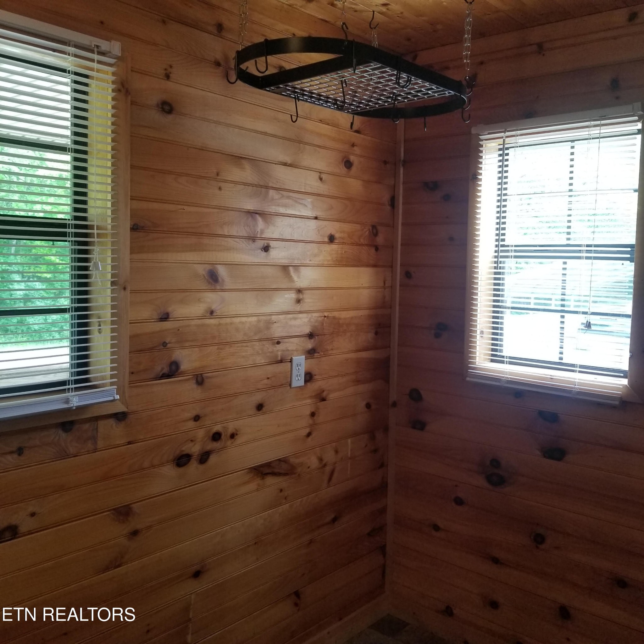206 Woods Road Oliver Springs, TN 37840 - Photo 21 of 23 Gallery Image 21