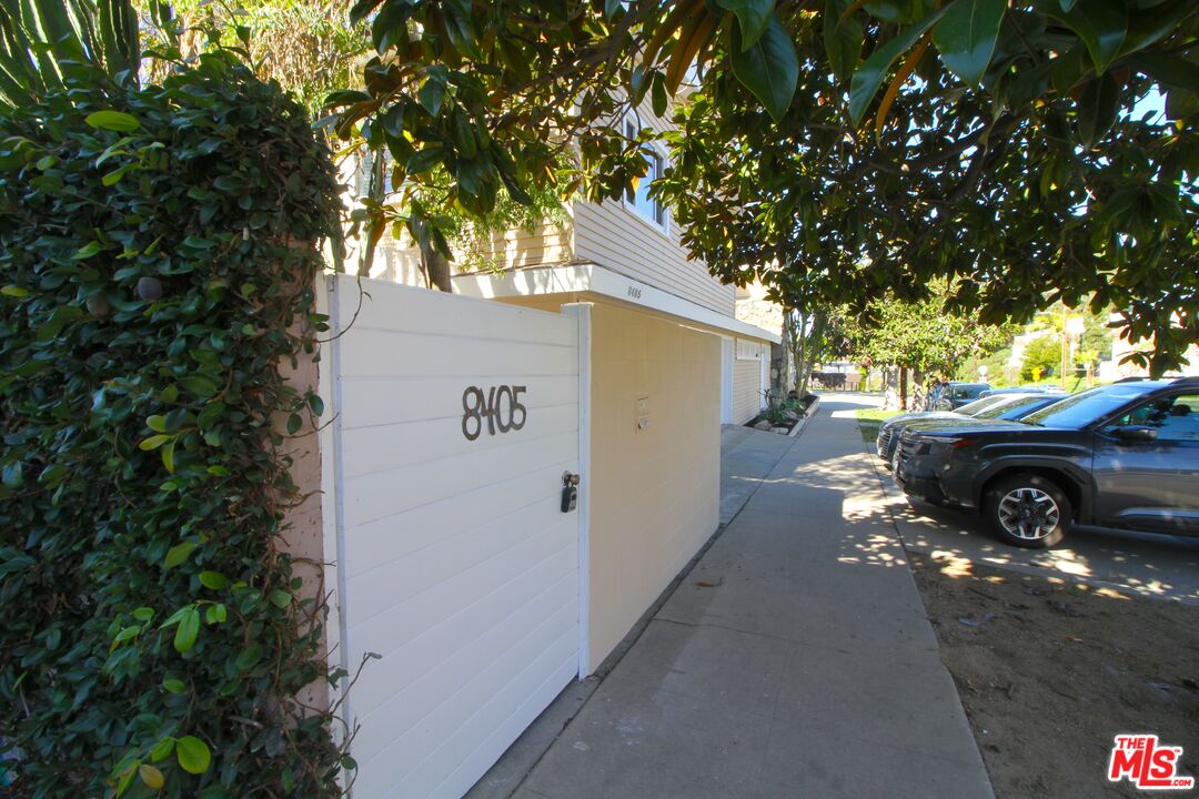 8100 West 83rd Street Playa del Rey, CA 90293 - Photo 21 of 25