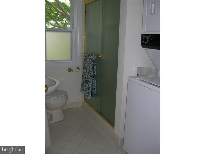 5 Raymond Road Broomall, PA 19008 - Photo 13 of 15 Bathroom