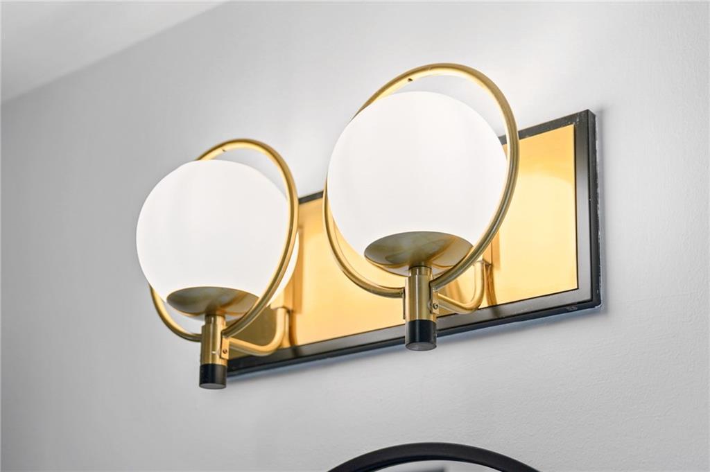 2327 El Paso Road Southwest Atlanta, GA 30331 - Photo 29 of 35 a picture of a bench in a room