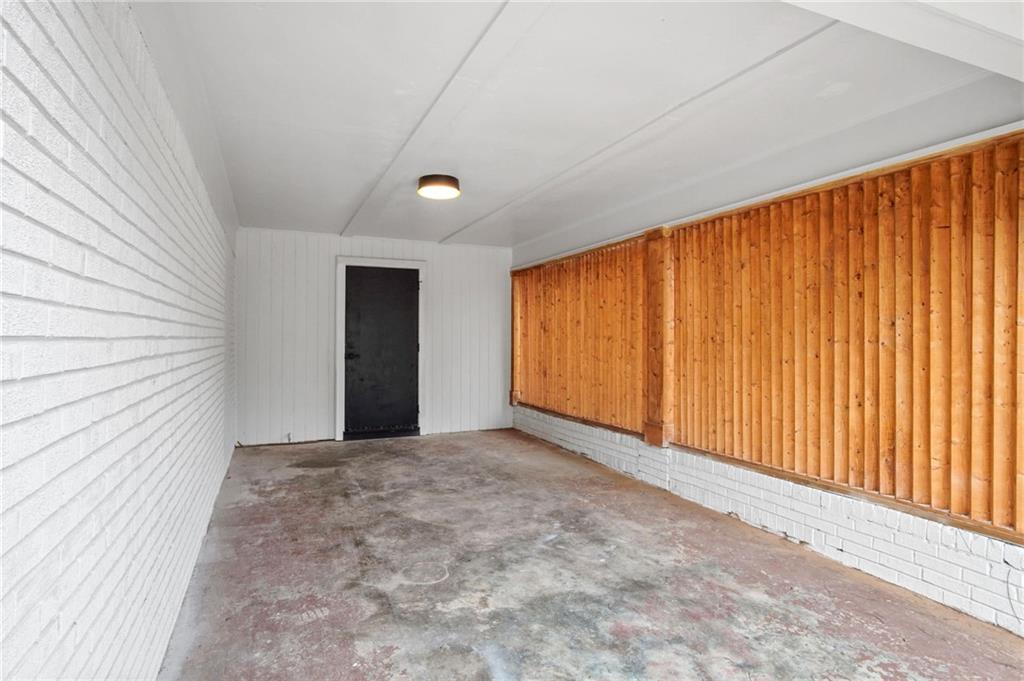 2327 El Paso Road Southwest Atlanta, GA 30331 - Photo 4 of 35 a view of an empty room with a window