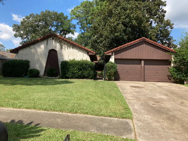 $1,600 | 5535 Ashgate Drive, Spring, TX 77373