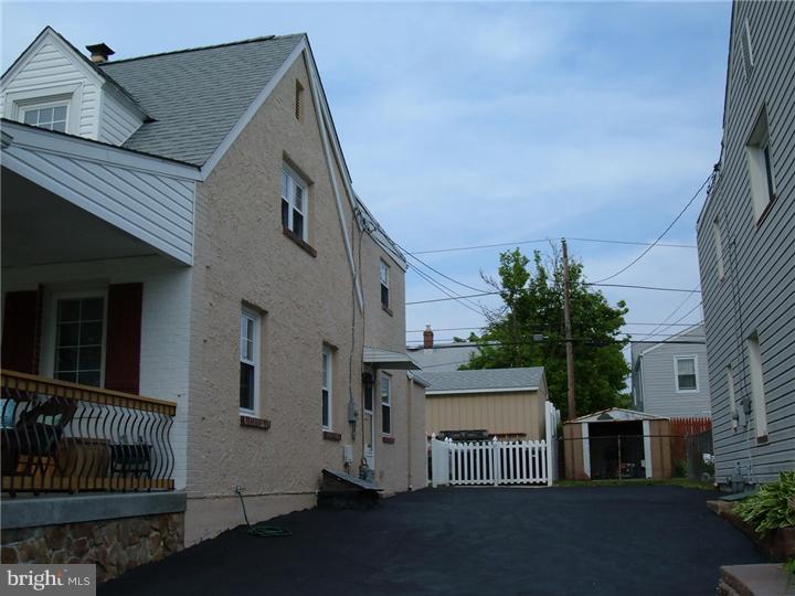 856 Cricket Road Clifton Heights, PA 19018 - Photo 6 of 25 Gallery Image 6