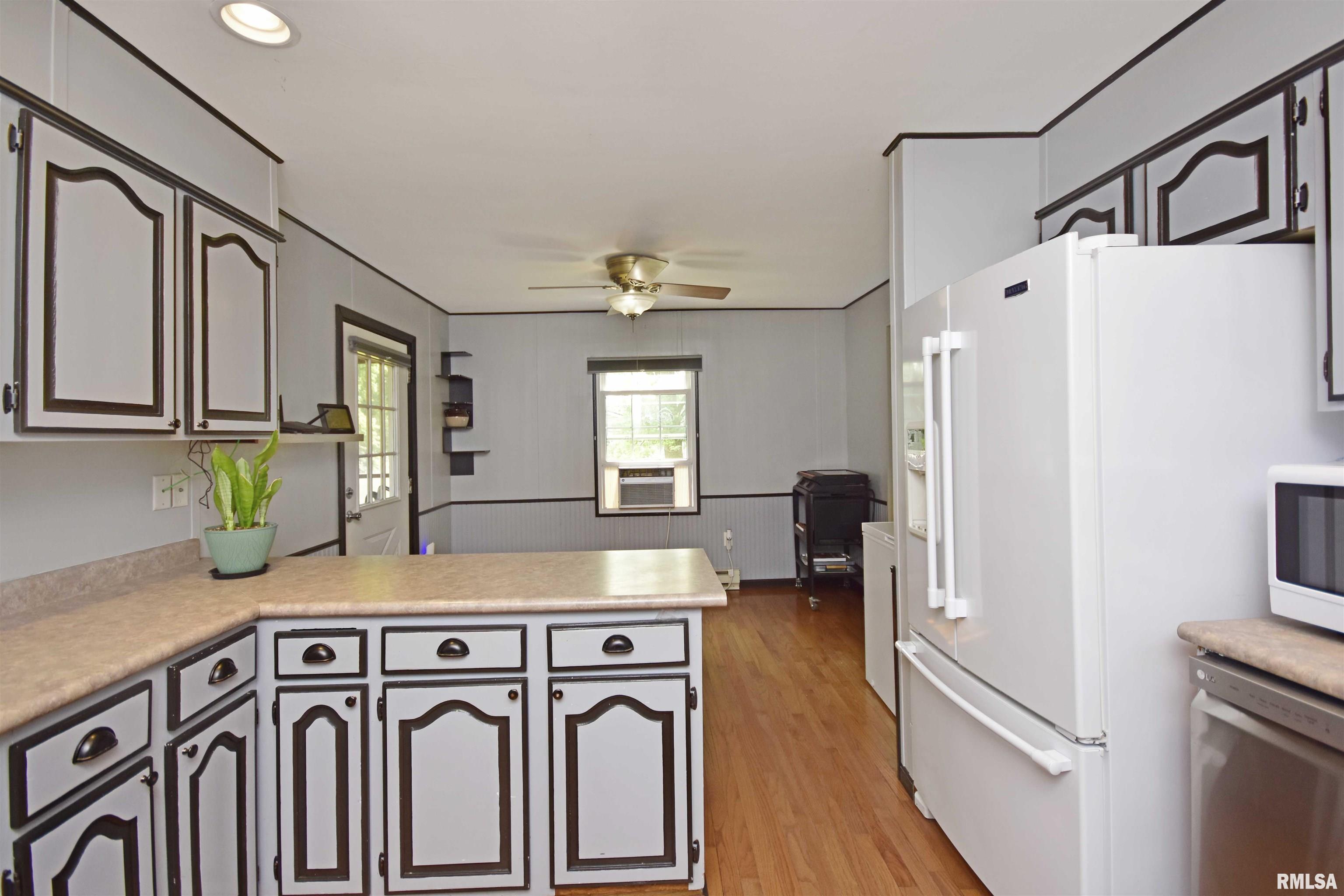 335 Dodge Street Cisco, IL 61830 - Photo 28 of 87