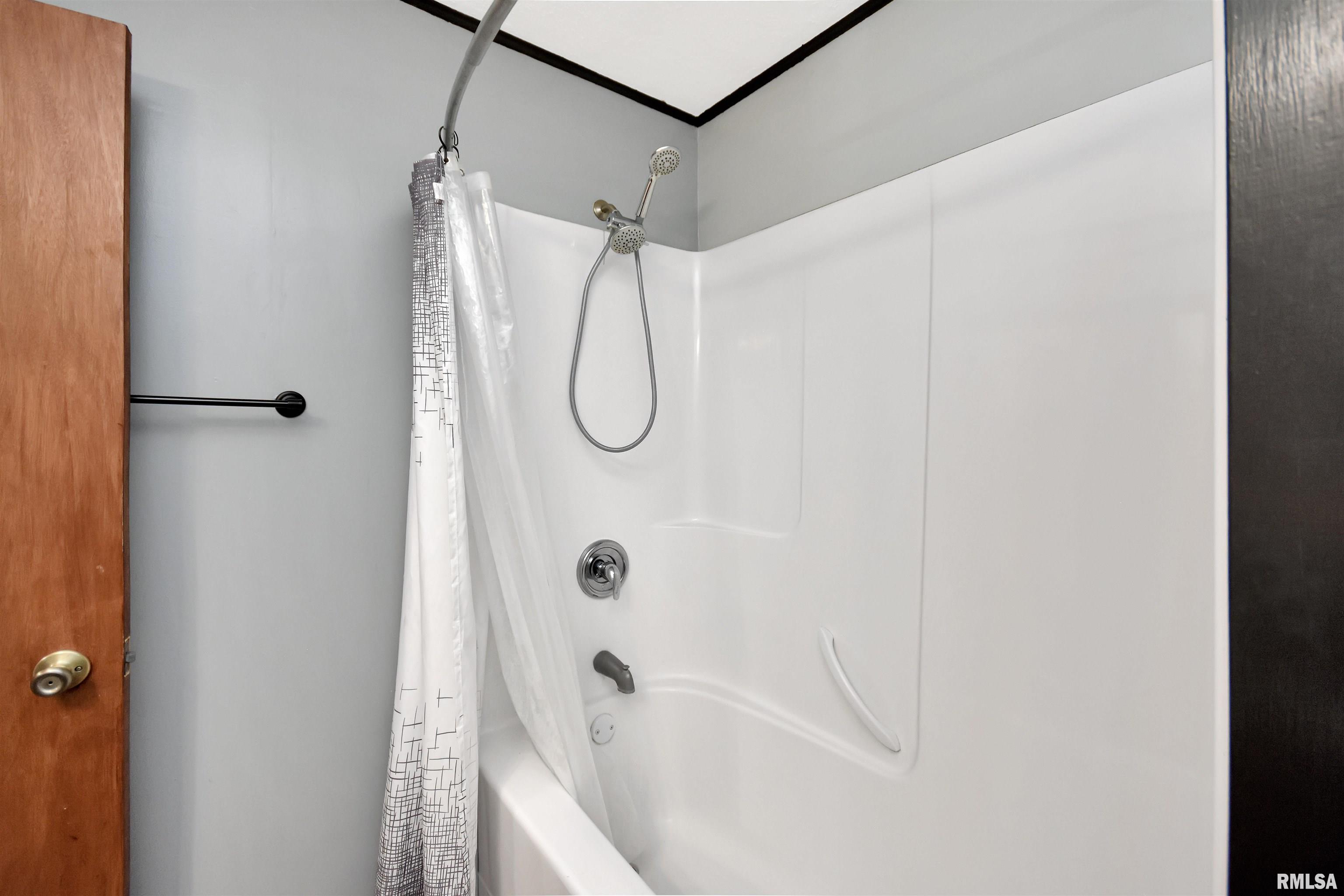 335 Dodge Street Cisco, IL 61830 - Photo 54 of 87