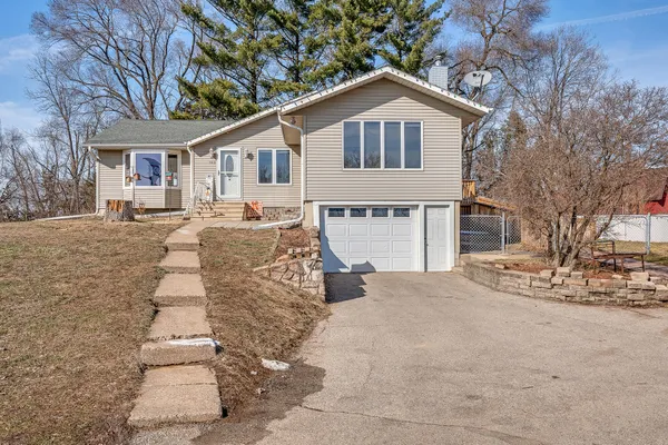 $349,900 | 749 Domke Street, Onalaska, WI 54650