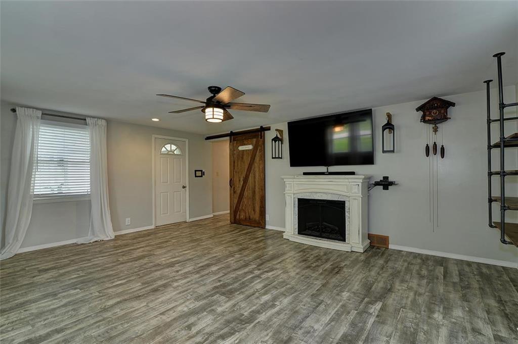 110 Dinnerbell Road Butler, PA 16002 - Photo 4 of 17