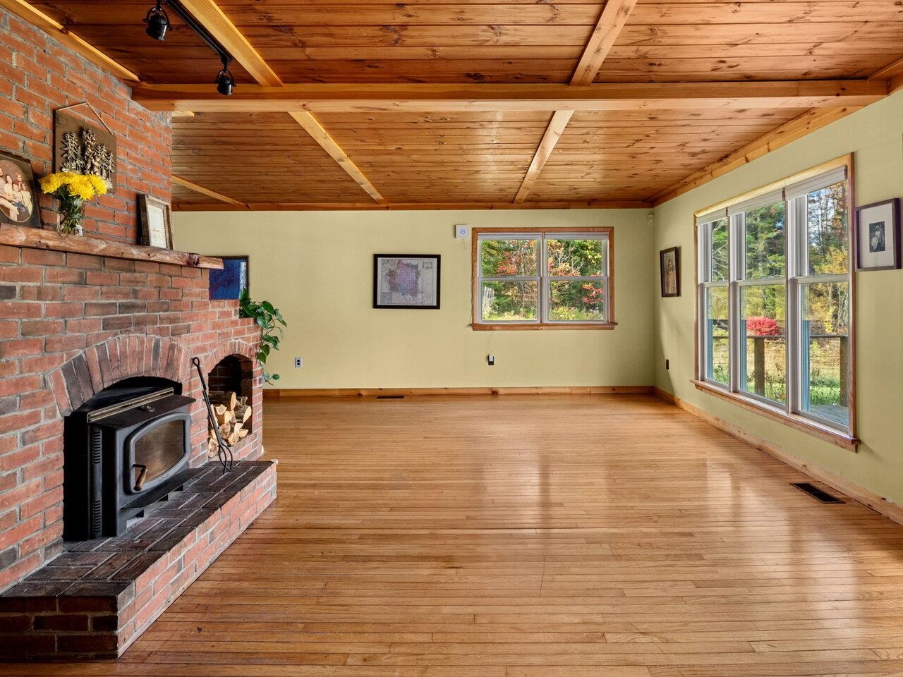 1464 Huntington Road Richmond, VT 05477 - Photo 6 of 43 Gallery Image 6