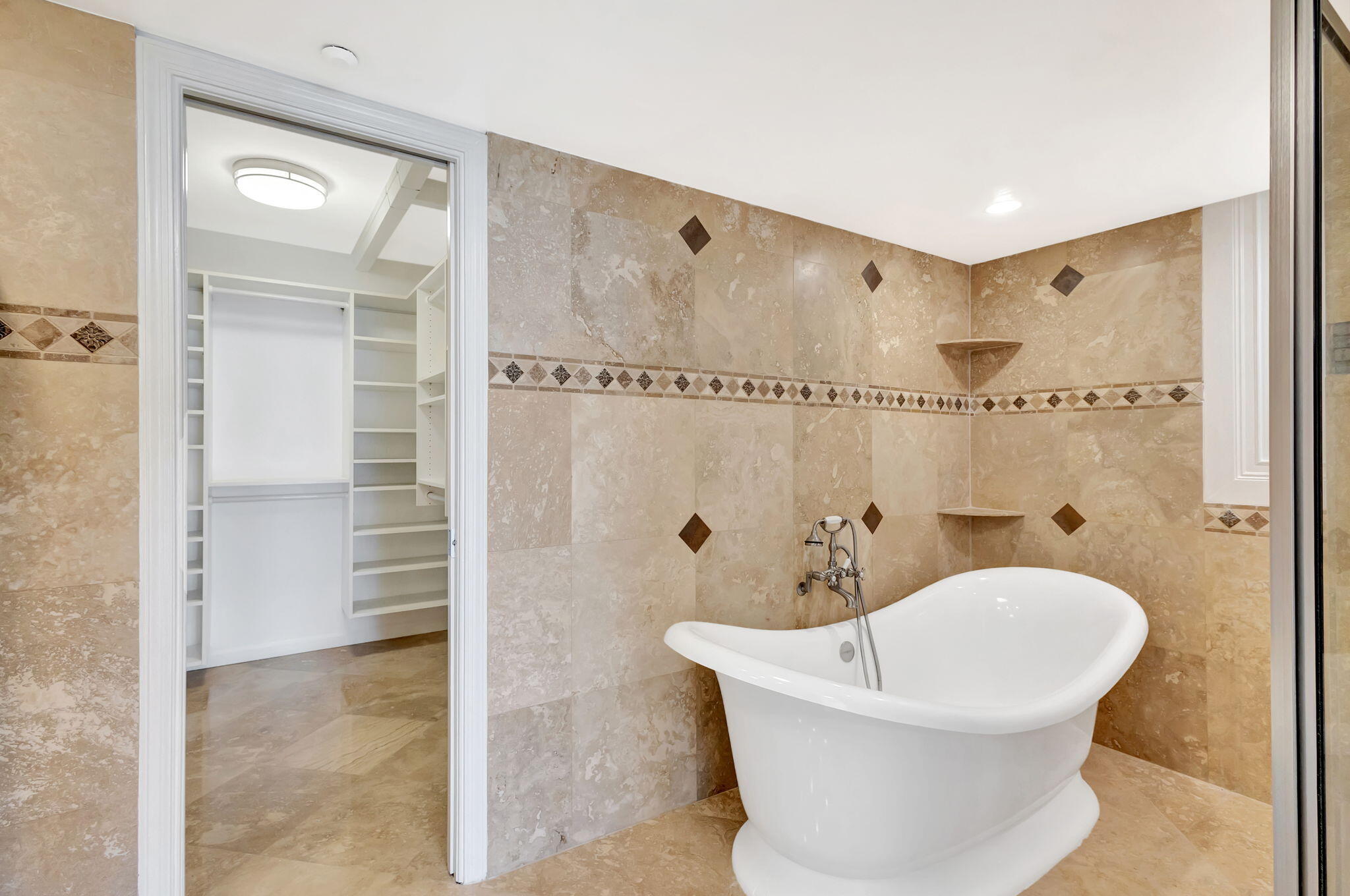 400 South Beach Road, Unit 103 Tequesta, FL 33469 - Photo 19 of 61 Master Bath