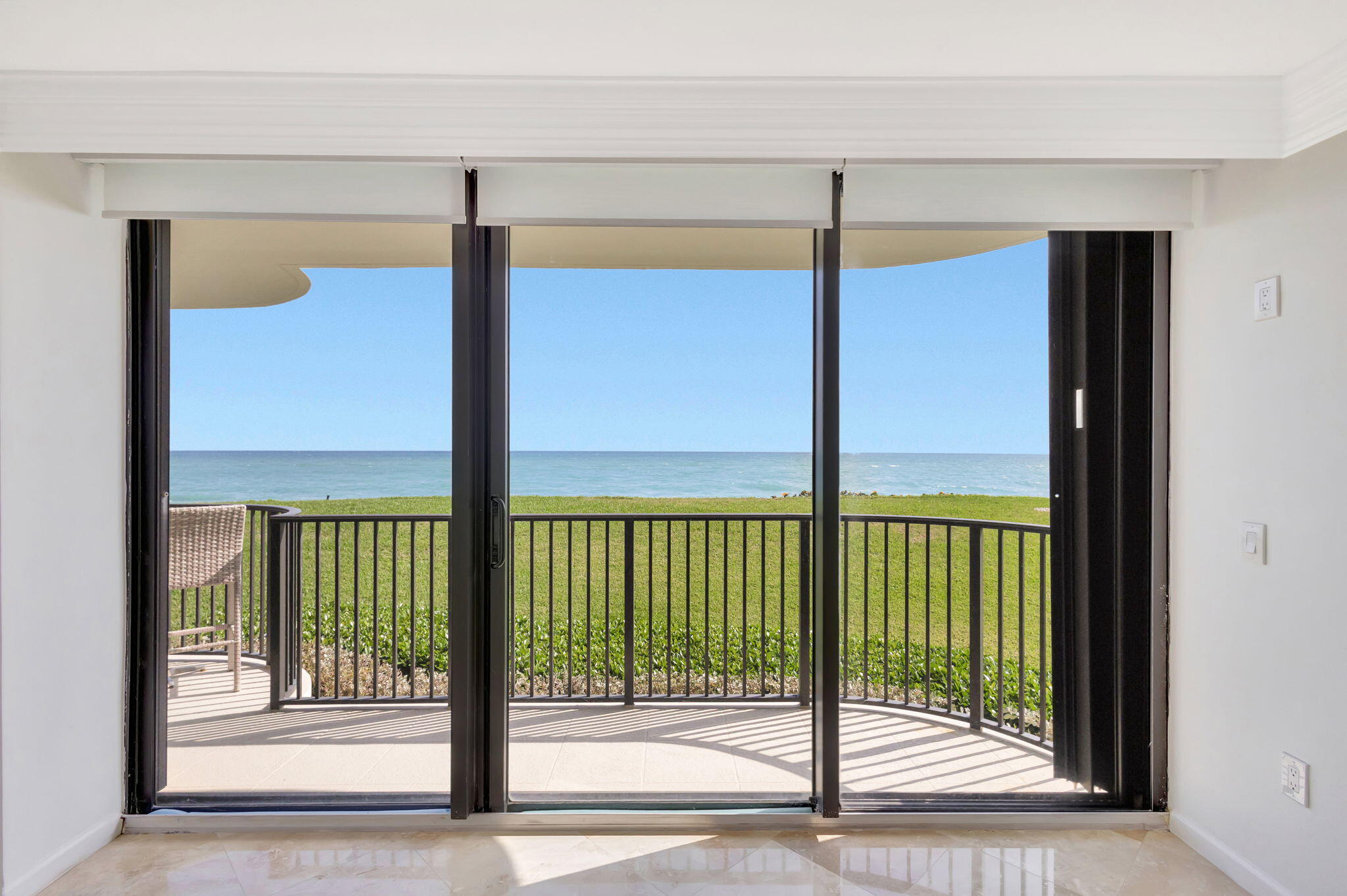 400 South Beach Road, Unit 103 Tequesta, FL 33469 - Photo 27 of 61 Guest Suite Terrace