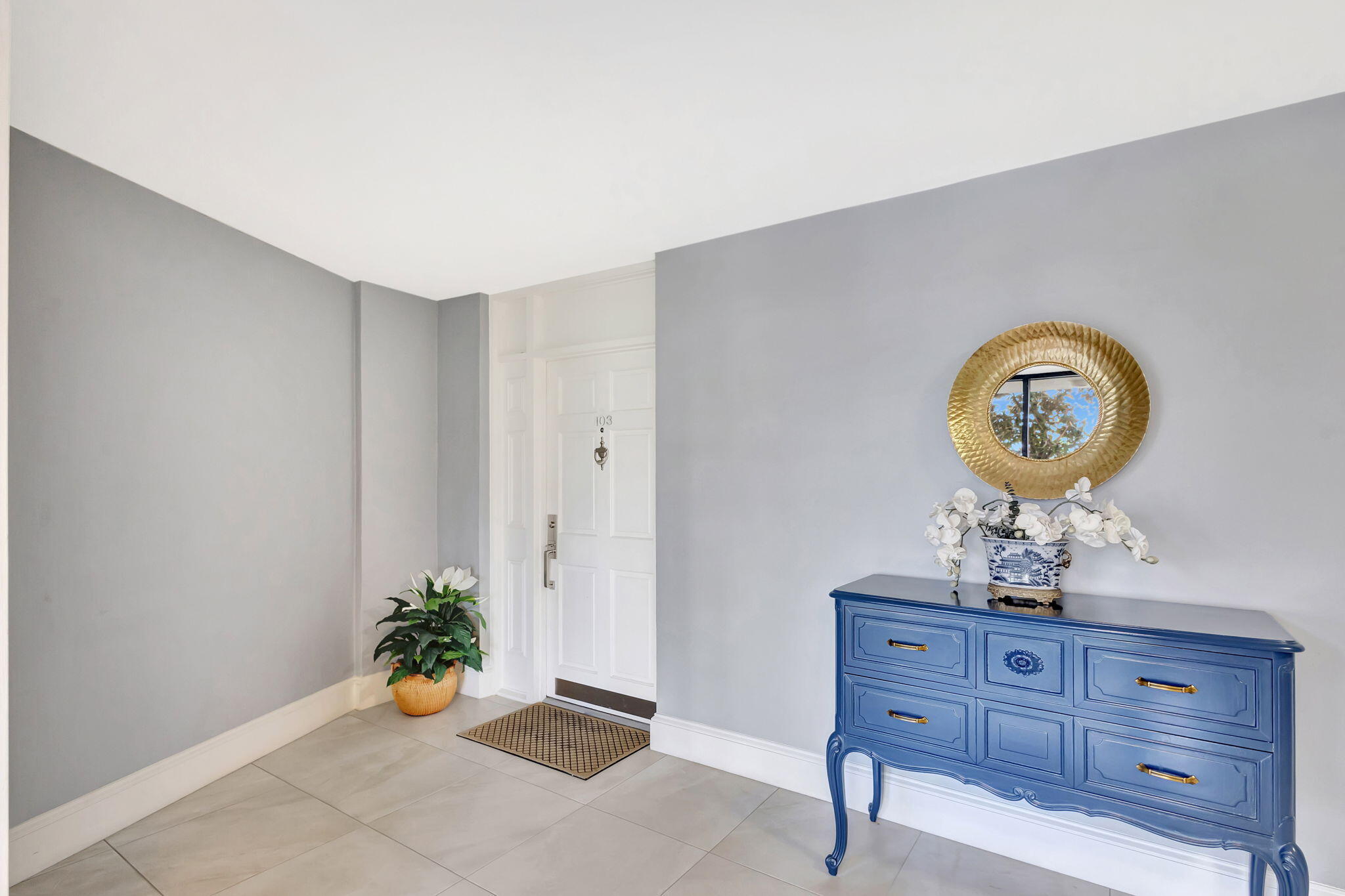 400 South Beach Road, Unit 103 Tequesta, FL 33469 - Photo 60 of 61 Entrance to Front Door