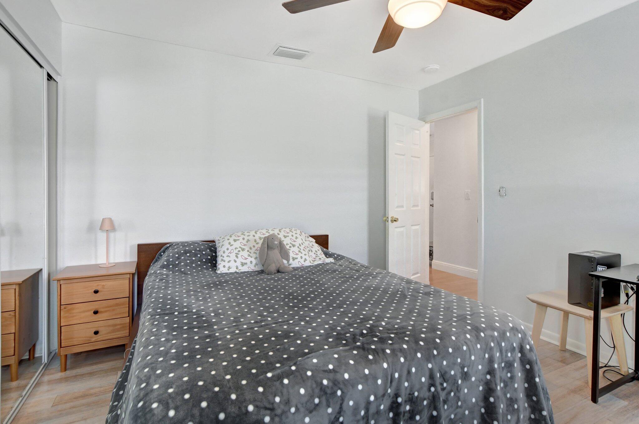 388 Southwest 5th Way Boca Raton, FL 33432 - Photo 13 of 19 Bedroom 3