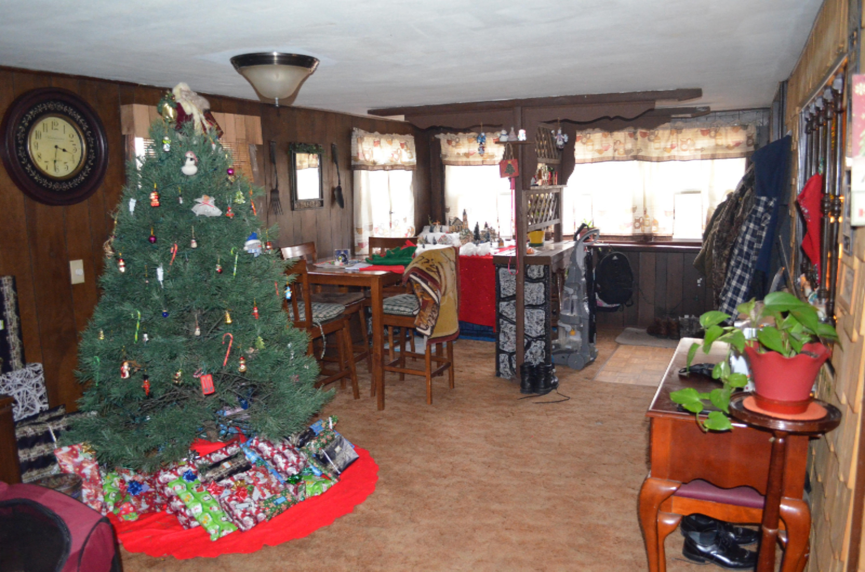 67012 Hess Road Edwardsburg, MI 49112 - Photo 3 of 7 Hess LR