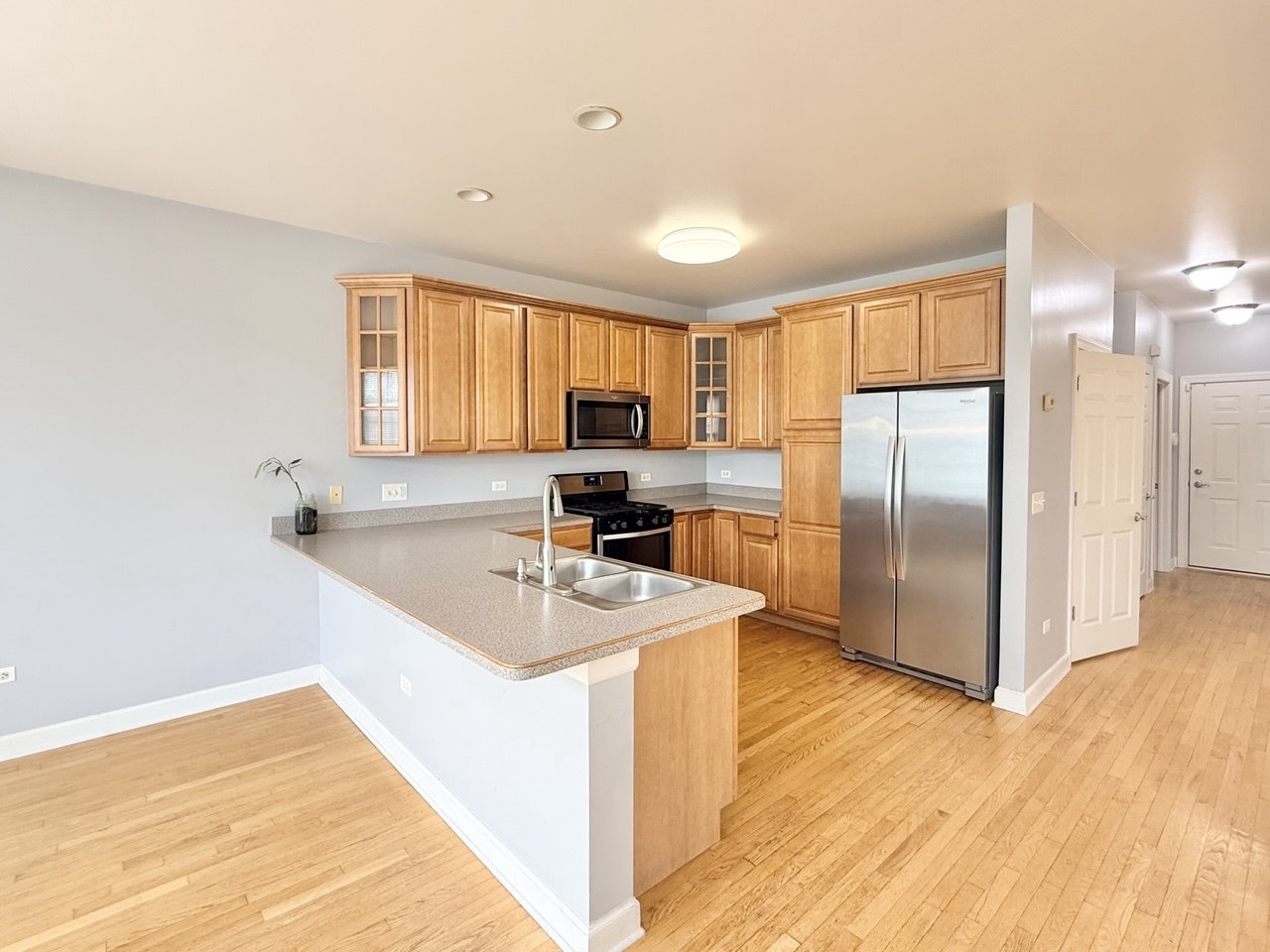 930 Case Avenue, Unit 930 Naperville, IL 60563 - Photo 7 of 26