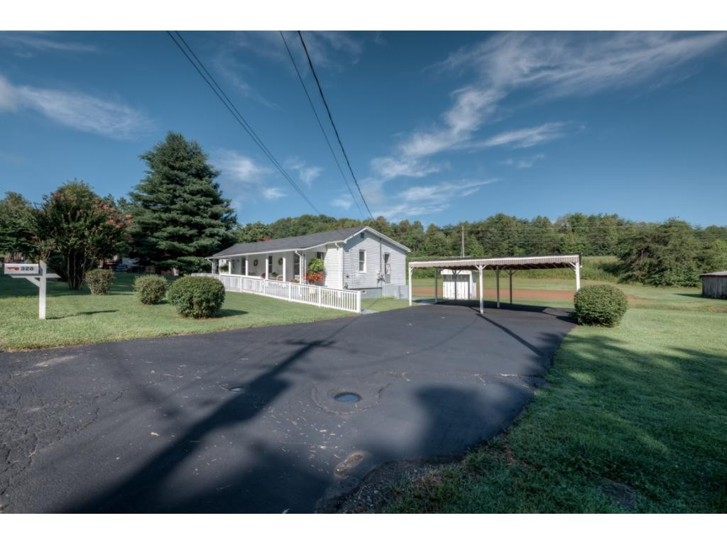 328 Hamilton Hill Road Bluff City, TN 37618 - Photo 2 of 34 Photo 2