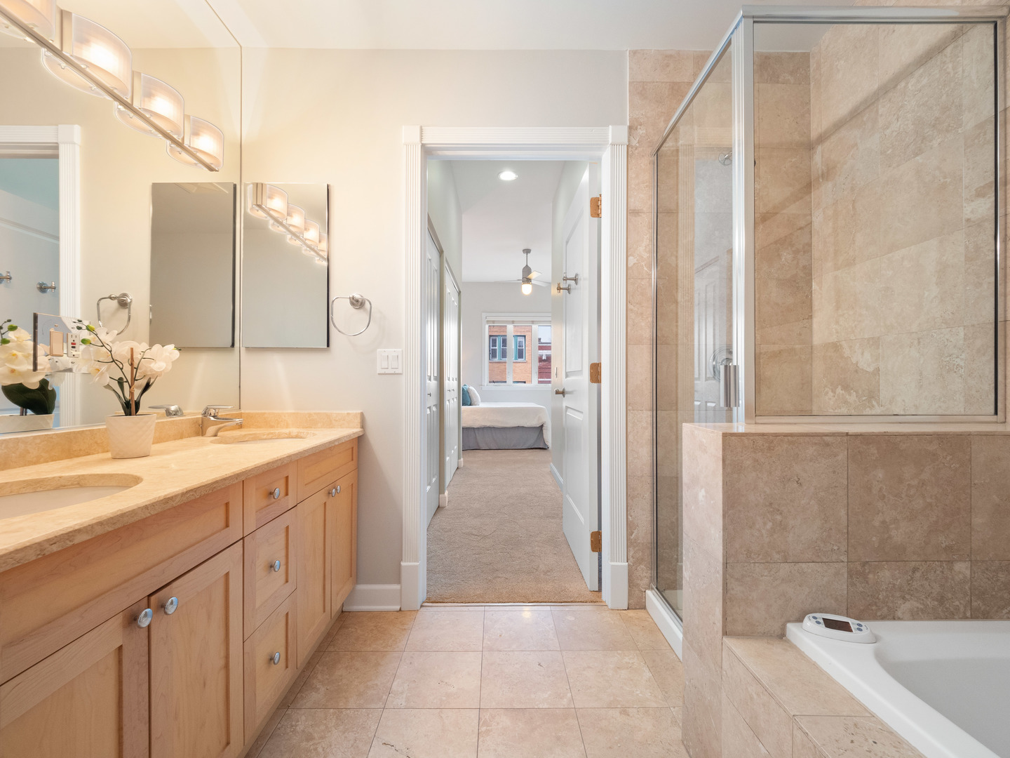 2555 West Leland Avenue, Unit 202 Chicago, IL 60625 - Photo 18 of 27
