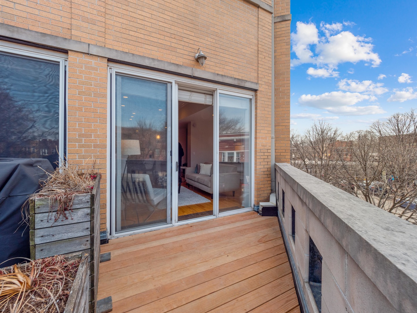 2555 West Leland Avenue, Unit 202 Chicago, IL 60625 - Photo 23 of 27