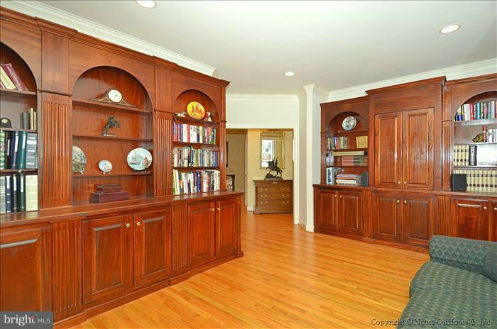 11085 Pelham Manor Place Reston, VA 20194 - Photo 13 of 24 Interior (General)