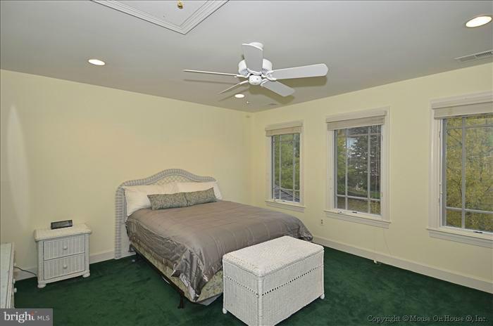 11085 Pelham Manor Place Reston, VA 20194 - Photo 4 of 24 Bedroom