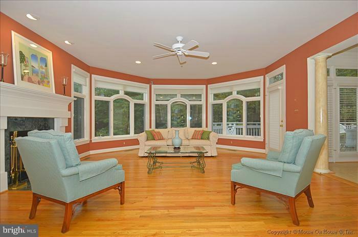 11085 Pelham Manor Place Reston, VA 20194 - Photo 7 of 24 Interior (General)