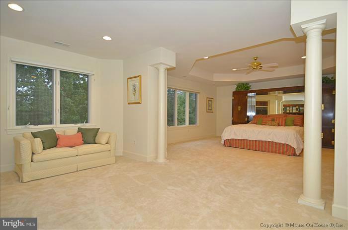 11085 Pelham Manor Place Reston, VA 20194 - Photo 8 of 24 Bedroom (Master)