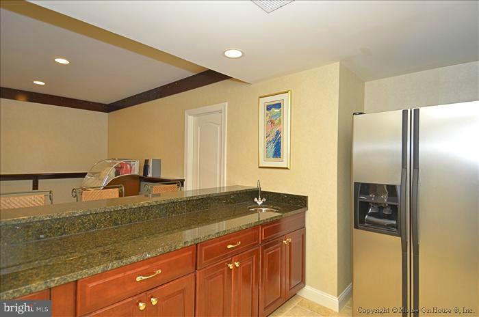11085 Pelham Manor Place Reston, VA 20194 - Photo 10 of 24 Interior (General)