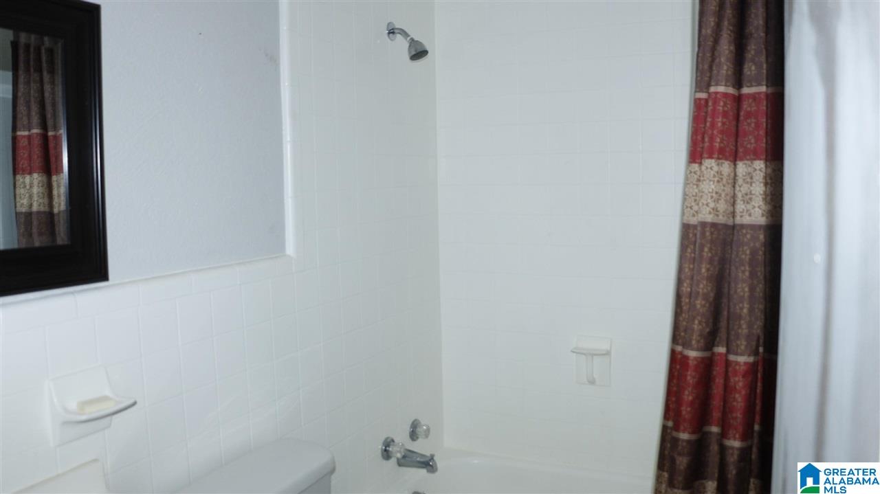 1138 Rhodes Street Anniston, AL 36206 - Photo 18 of 36