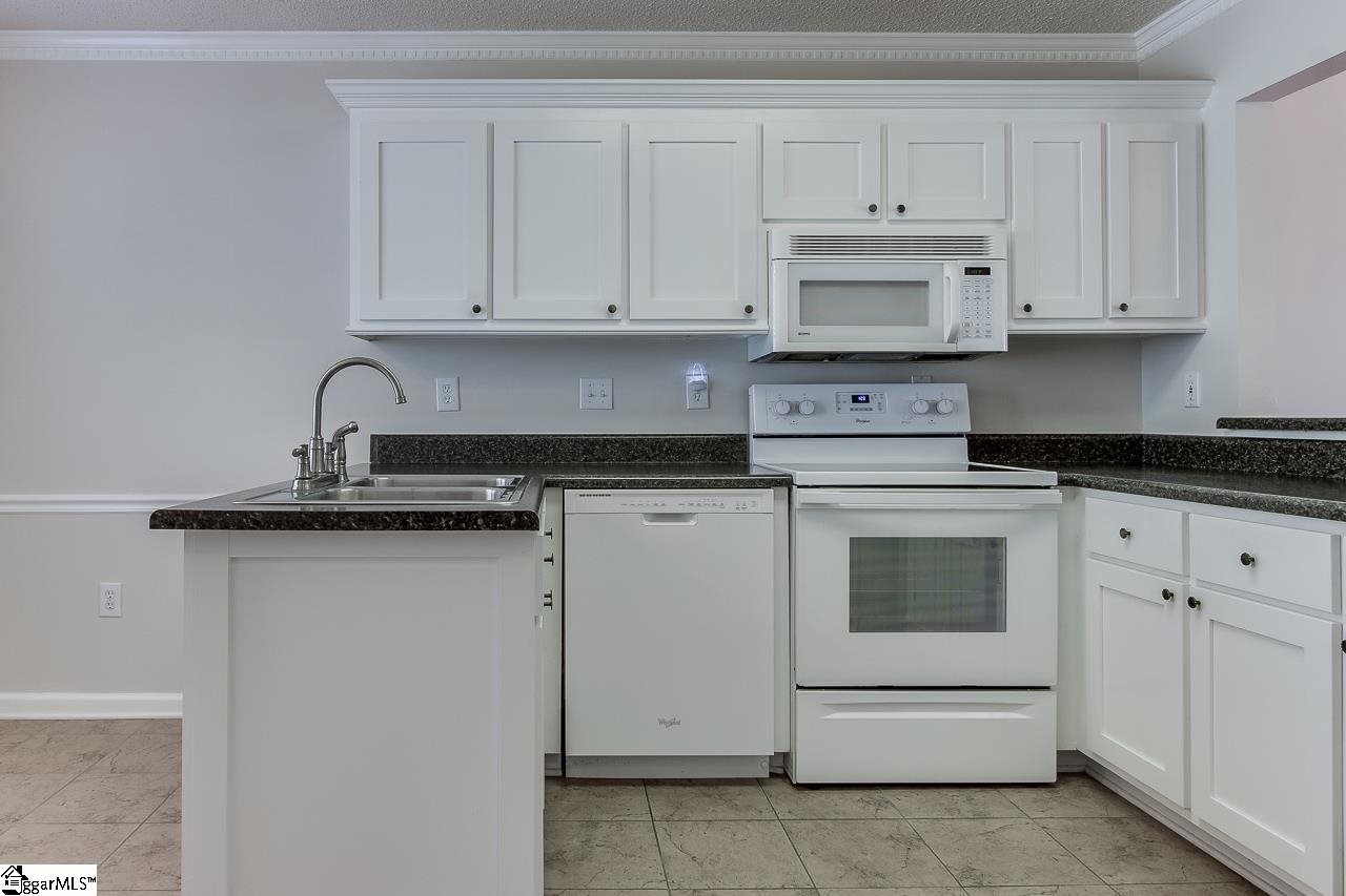 419 East Butler Road, Unit 36 Mauldin, SC 29662 - Photo 6 of 27 Gallery Image 6