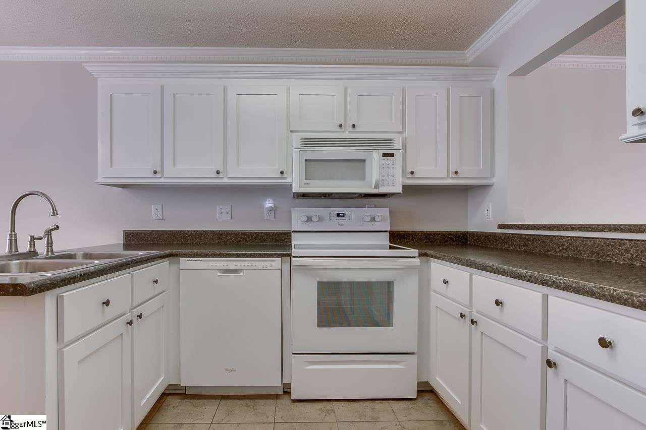 419 East Butler Road, Unit 36 Mauldin, SC 29662 - Photo 7 of 27 Gallery Image 7