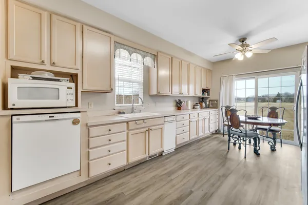 $415,000 | 310 Fairwind Court, Montgomery, IL 60538