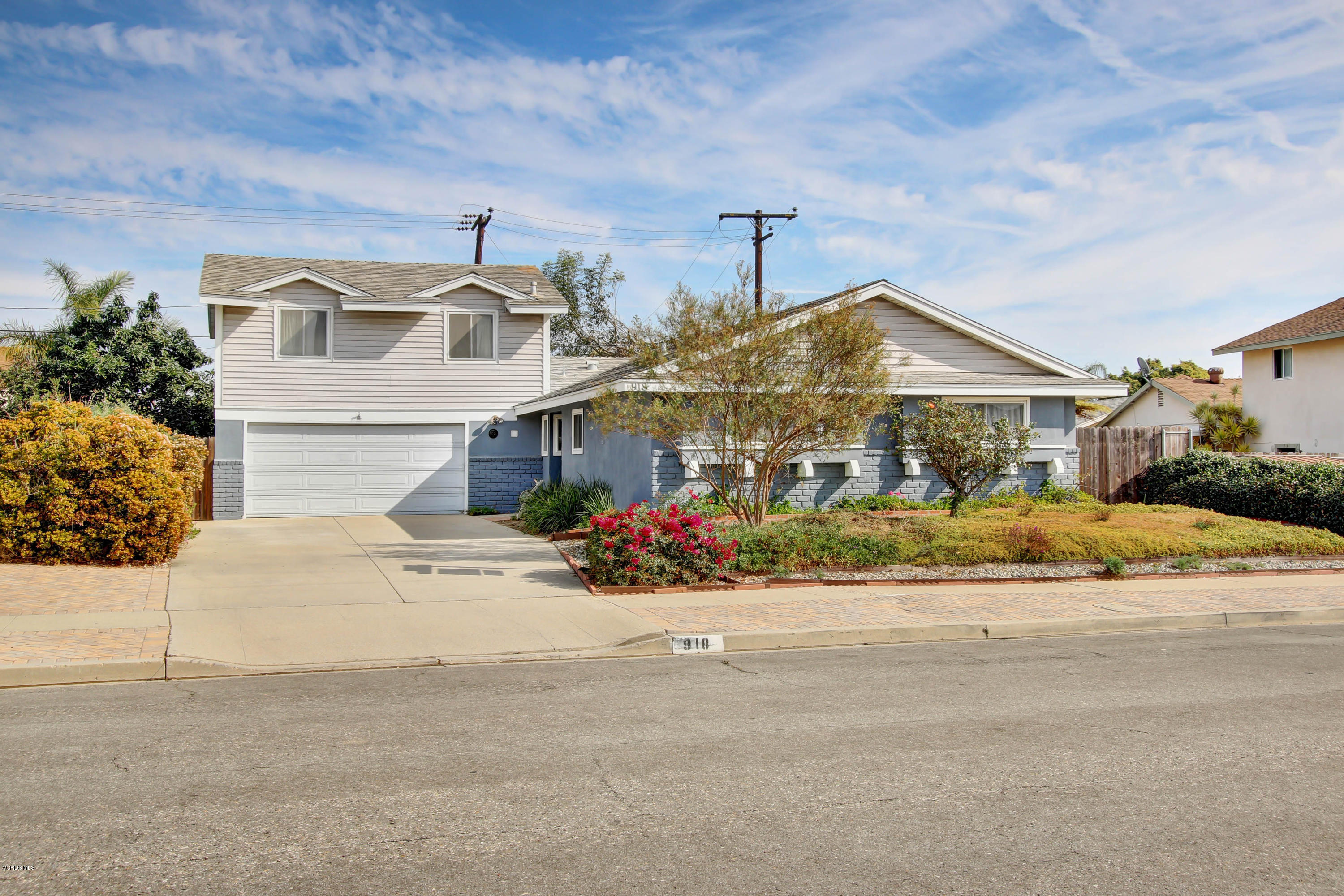 918 Decatur Avenue Ventura, CA 93004 - Photo 2 of 25 Front2