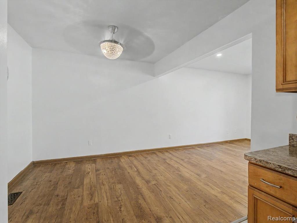 41957 Utica Road Sterling Heights, MI 48313 - Photo 11 of 43