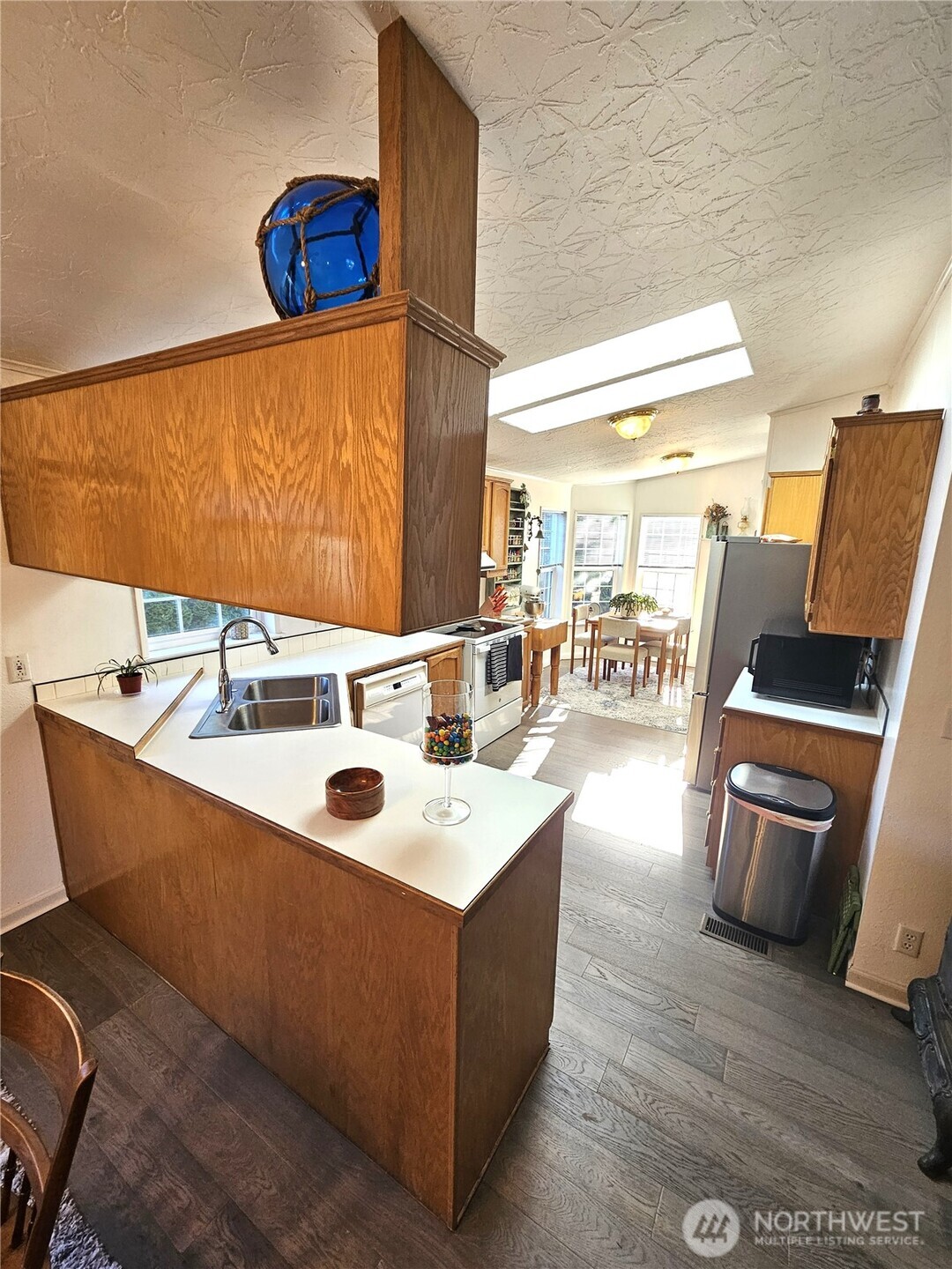 2004 195th Street Long Beach, WA 98631 - Photo 12 of 34 a view living room with furniture and wooden floor