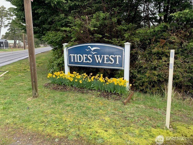2004 195th Street Long Beach, WA 98631 - Photo 30 of 34 a view of a sign of a park