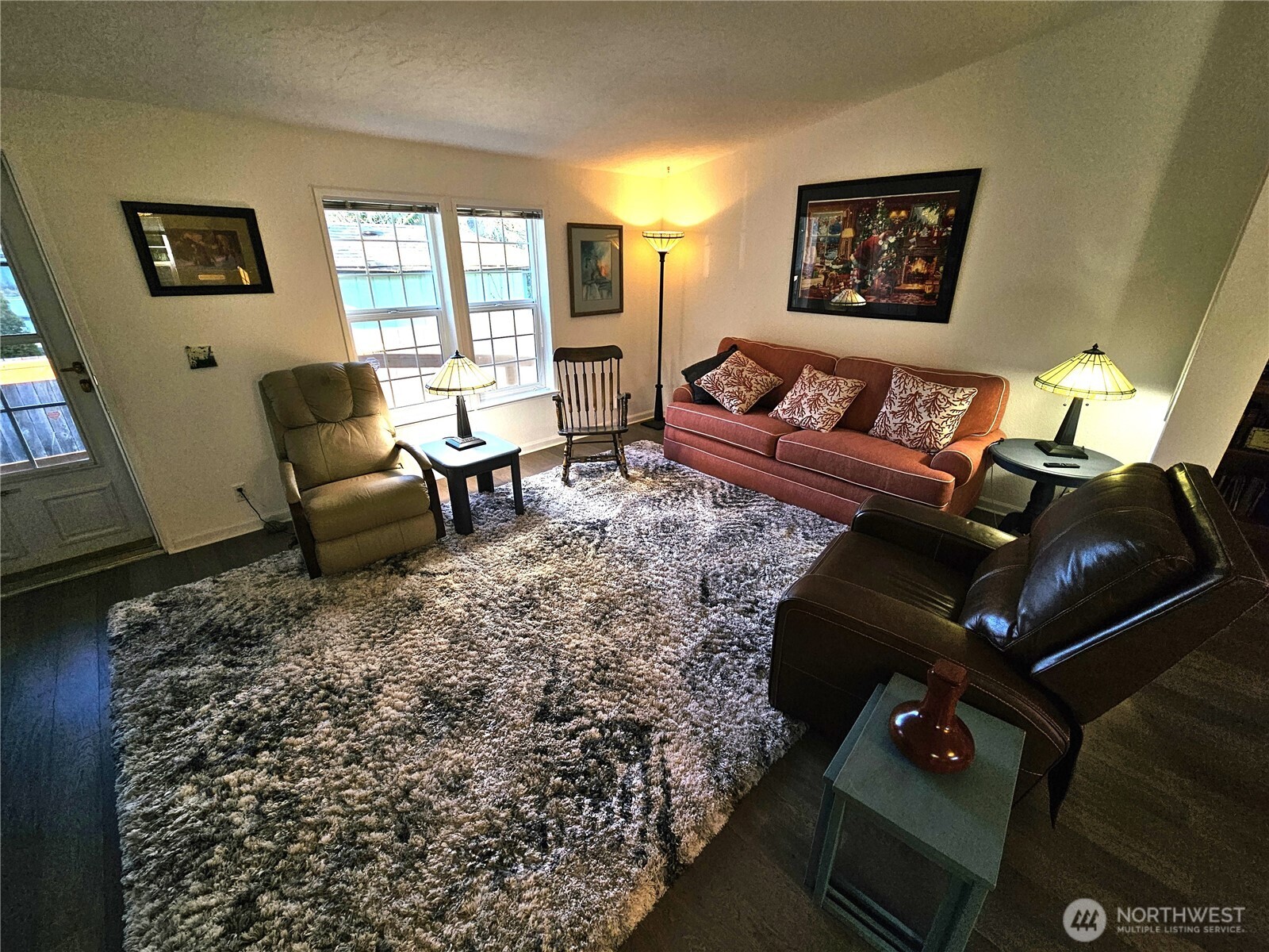 2004 195th Street Long Beach, WA 98631 - Photo 7 of 34 a living room with furniture and a flat screen tv