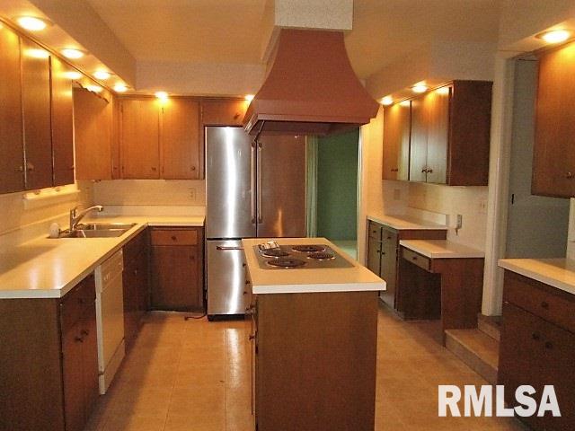 9222 North Picture Ridge Road Peoria, IL 61615 - Photo 14 of 26 Gallery Image 14