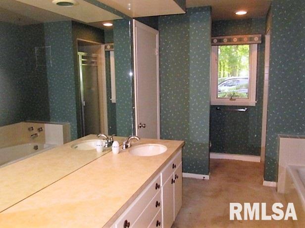 9222 North Picture Ridge Road Peoria, IL 61615 - Photo 17 of 26 Gallery Image 17