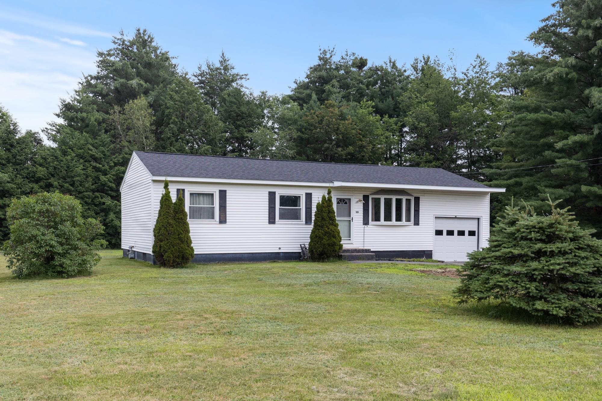 129 Meadow Road Milton, VT 05468 - Photo 3 of 38 Gallery Image 3