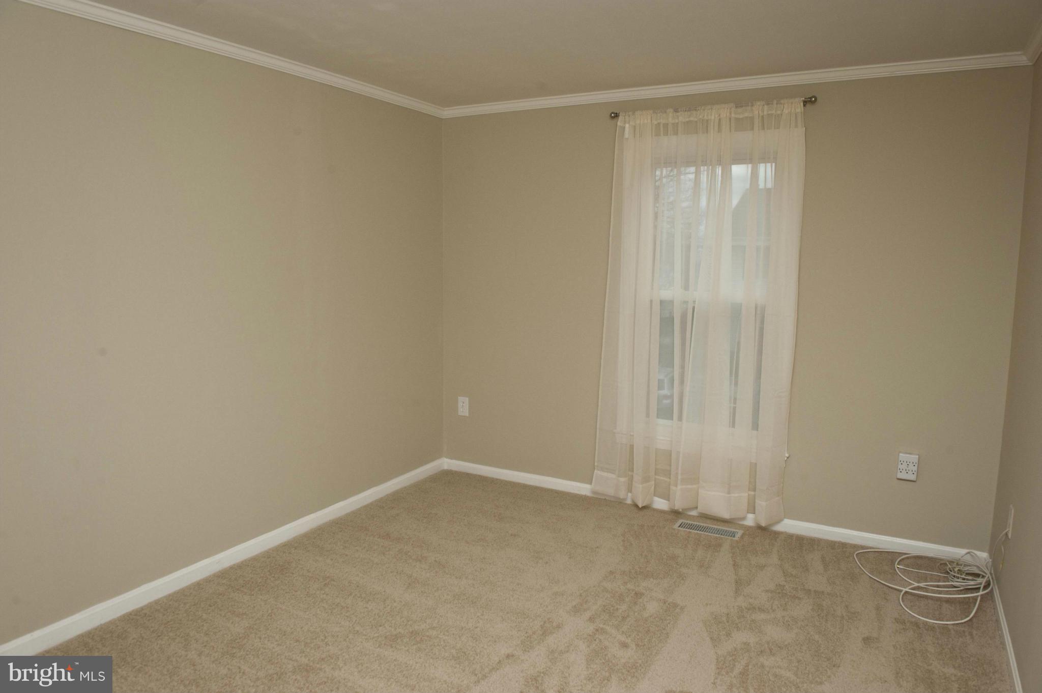 13232 Country Ridge Drive Germantown, MD 20874 - Photo 25 of 30 an empty room with a empty space