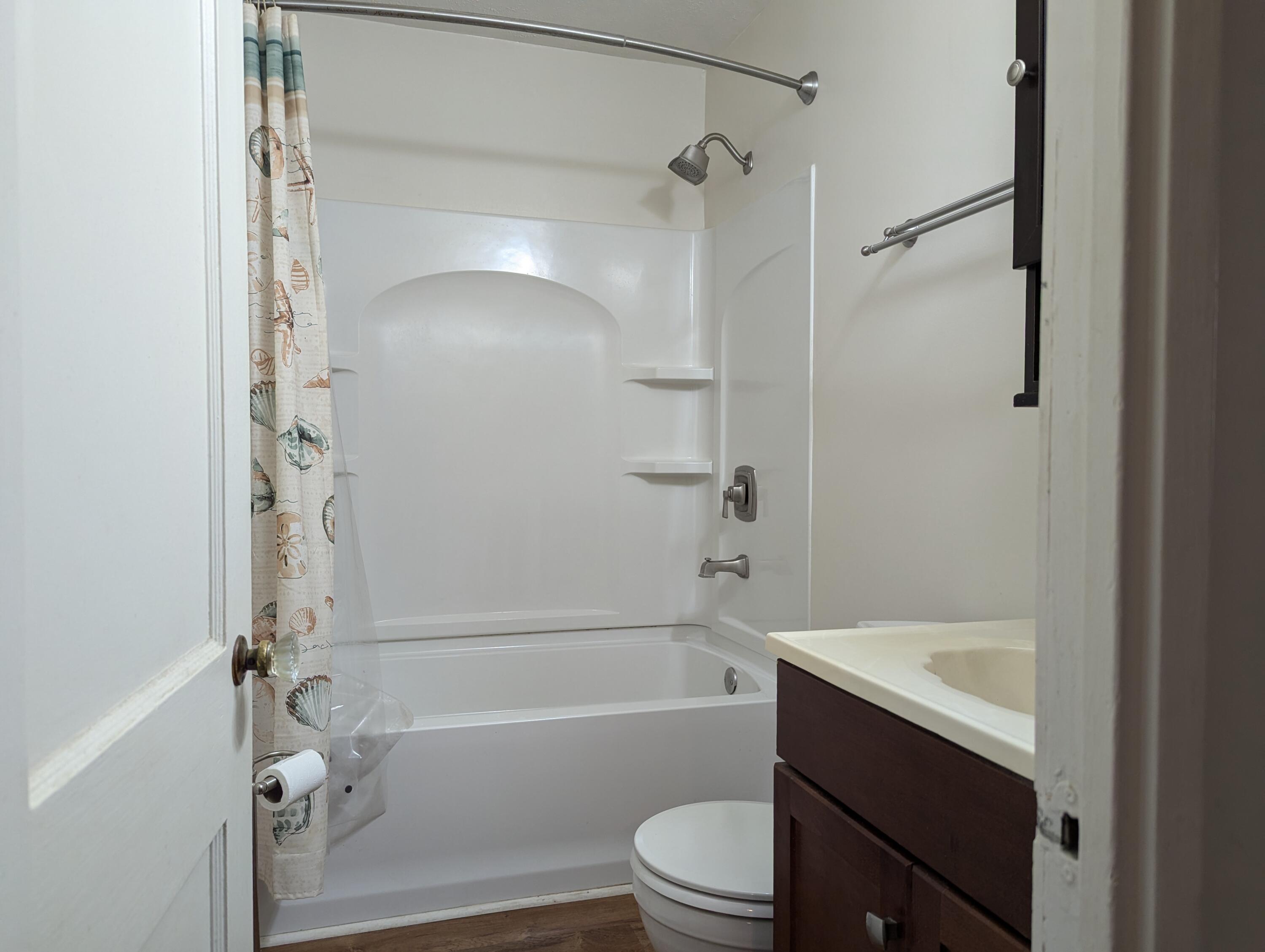 1006 South Burnett Road Springfield, OH 45505 - Photo 8 of 13 Gallery Image 8