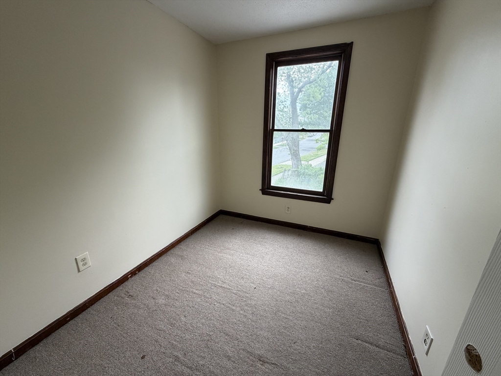 319 Main Street, Unit 2 Springfield, MA 01151 - Photo 4 of 7