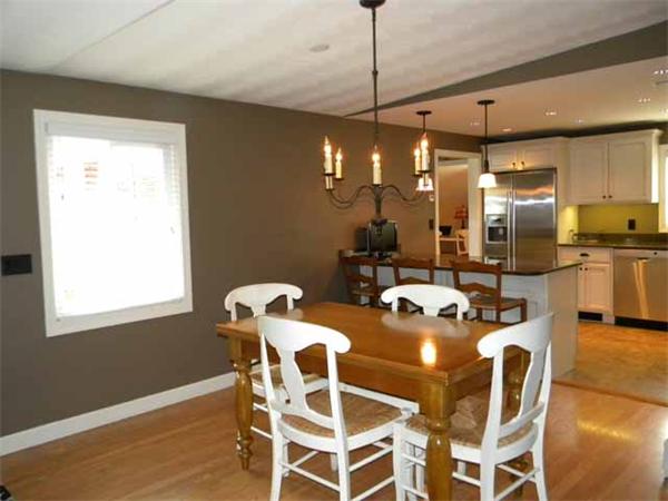 70 Hemenway Road Framingham, MA 01701 - Photo 5 of 22 Gallery Image 5