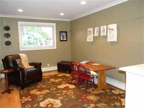 70 Hemenway Road Framingham, MA 01701 - Photo 10 of 22 Gallery Image 10