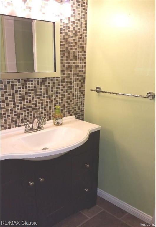 42347 Park Ridge Road Novi, MI 48375 - Photo 12 of 33