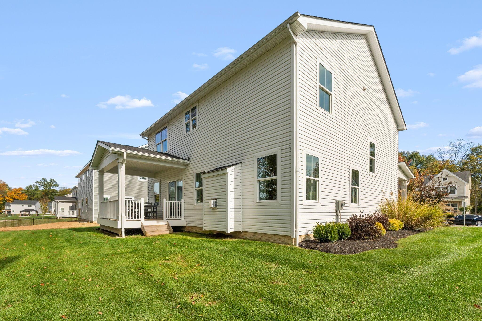 581 Pisa Loop Delaware, OH 43015 - Photo 47 of 85 581 Pisa Loop (Exterior)-11
