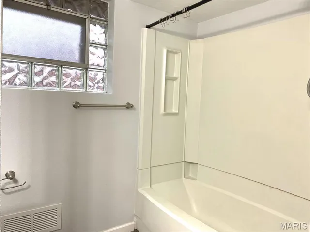 $1,750 | 102 Edward Street, O'Fallon, IL 62269