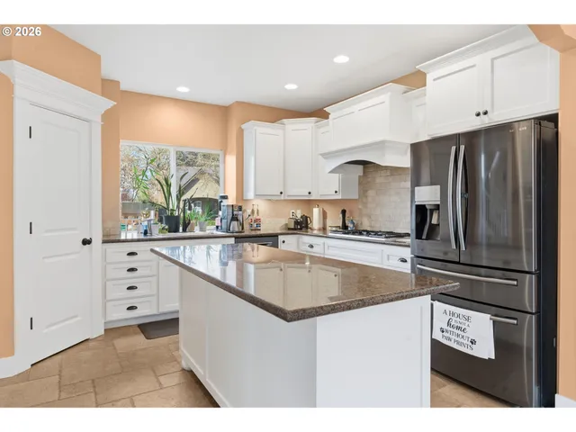 $725,000 | 475 Salty Way, Eugene, OR 97404